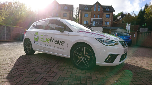 Keep your business moving! Fleet vehicles wrapping